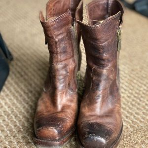 Short Frye Boots size 7